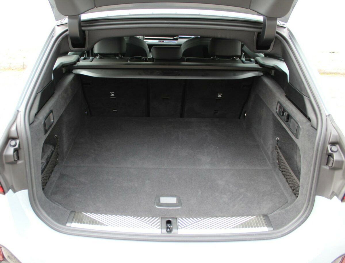 Fotografie vozu - klik pro zvětšení