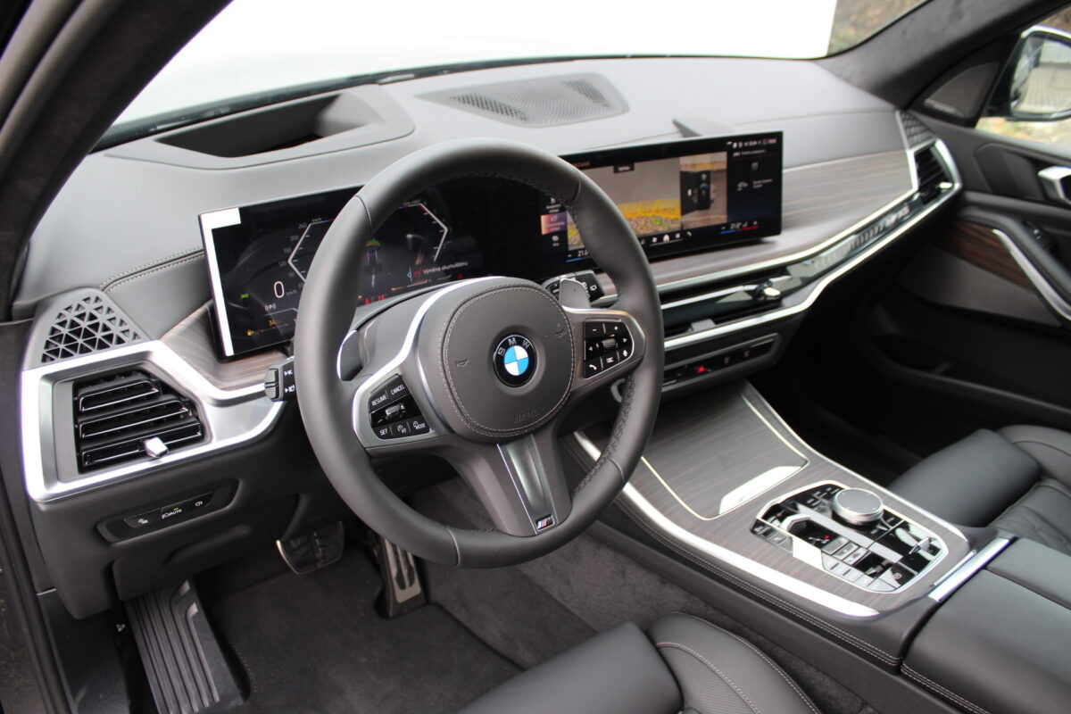 Fotografie vozu - klik pro zvětšení