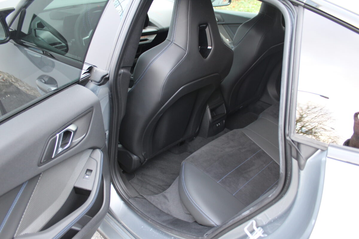 Fotografie vozu - klik pro zvětšení