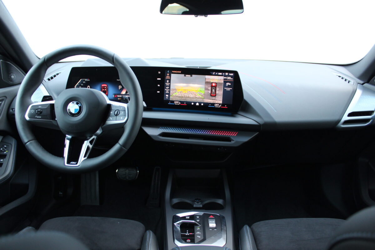 Fotografie vozu - klik pro zvětšení