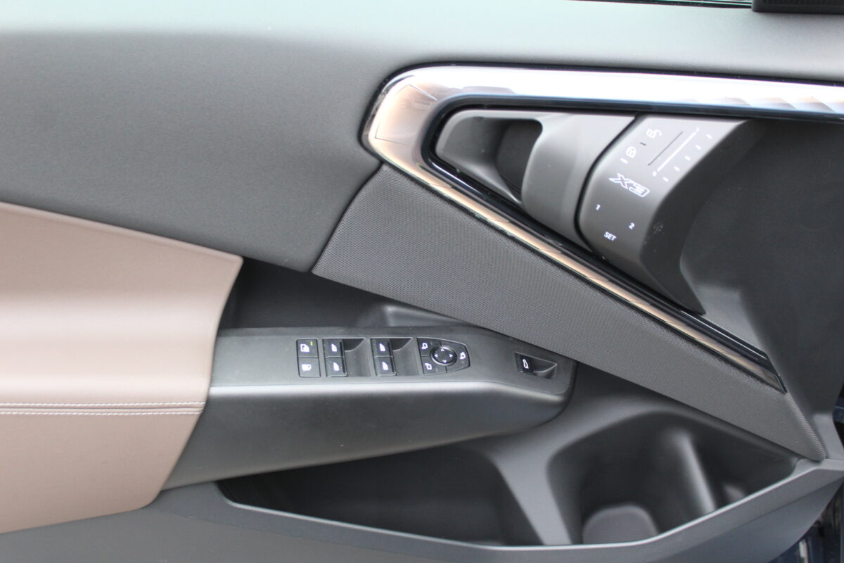 Fotografie vozu - klik pro zvětšení