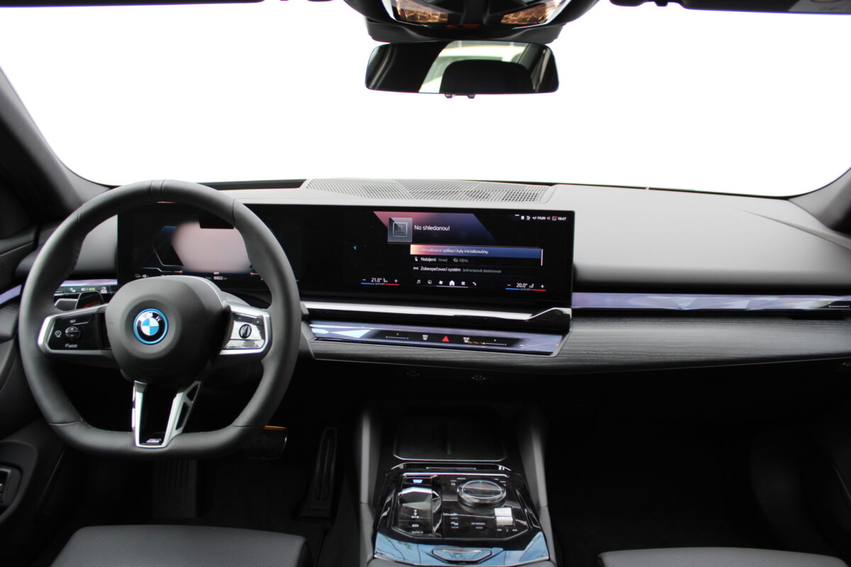 Fotografie vozu - klik pro zvětšení