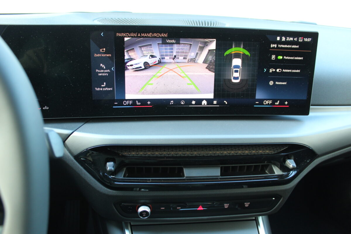 Fotografie vozu - klik pro zvětšení