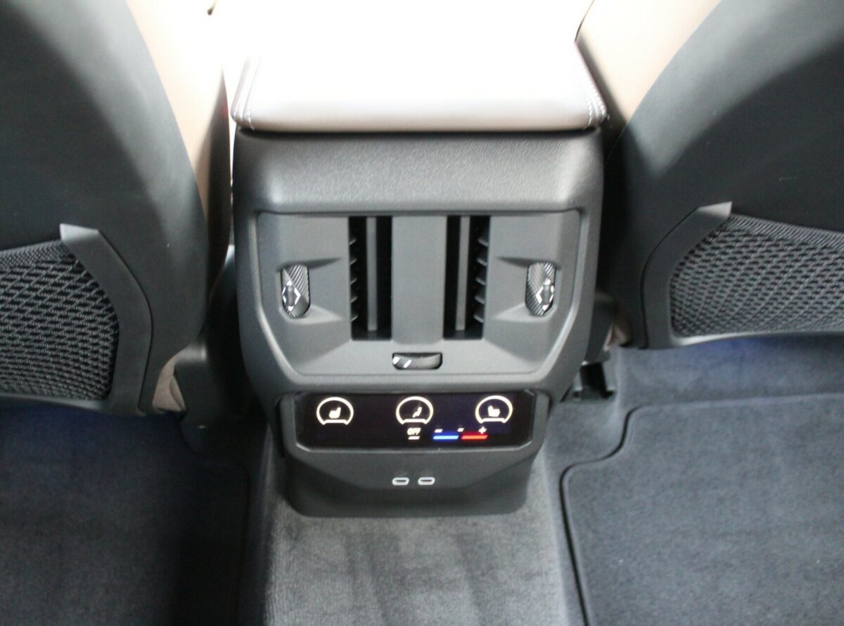 Fotografie vozu - klik pro zvětšení