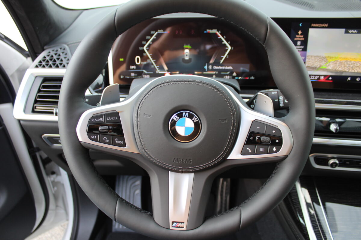 Fotografie vozu - klik pro zvětšení