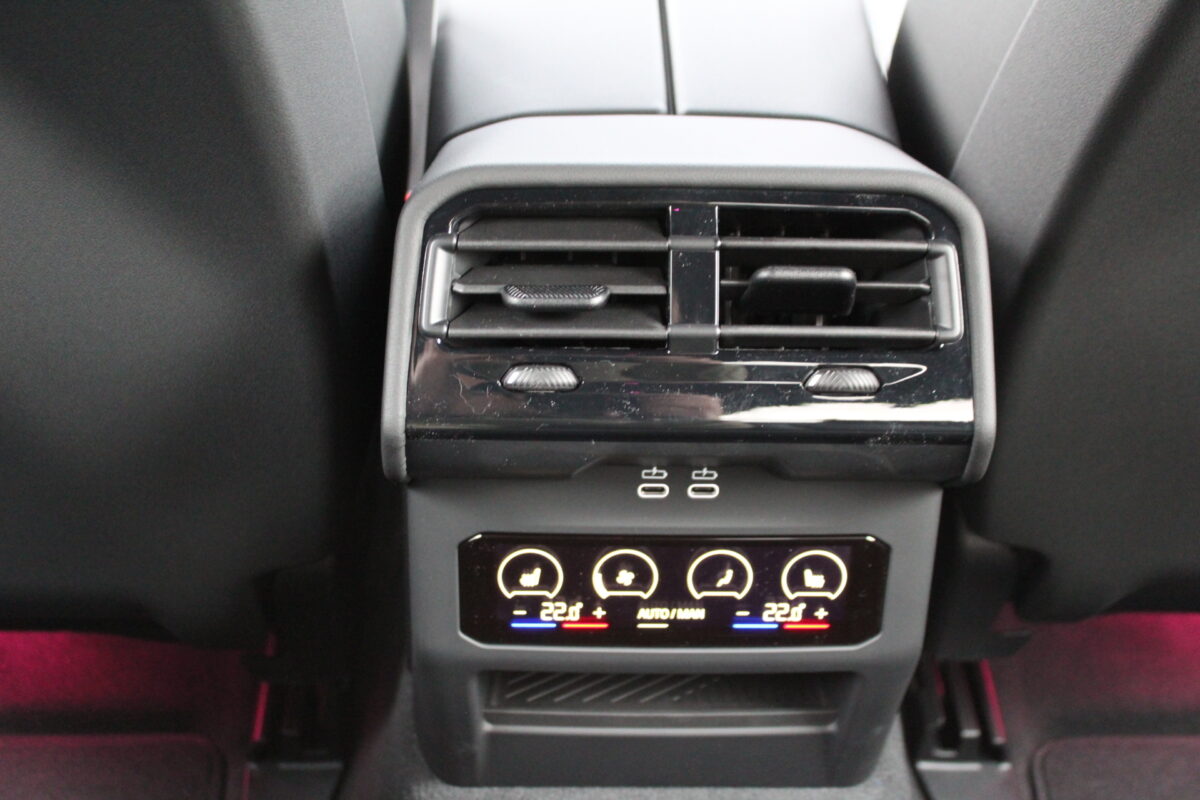 Fotografie vozu - klik pro zvětšení