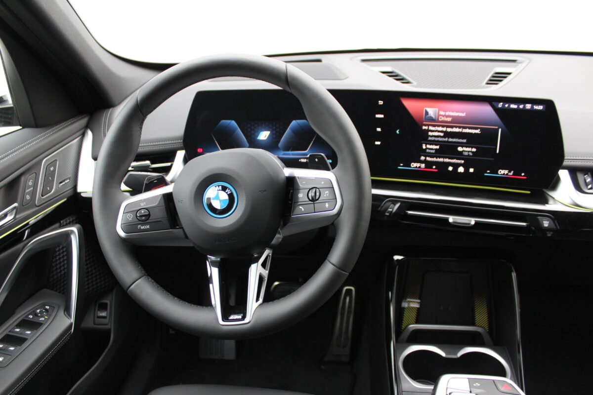 Fotografie vozu - klik pro zvětšení