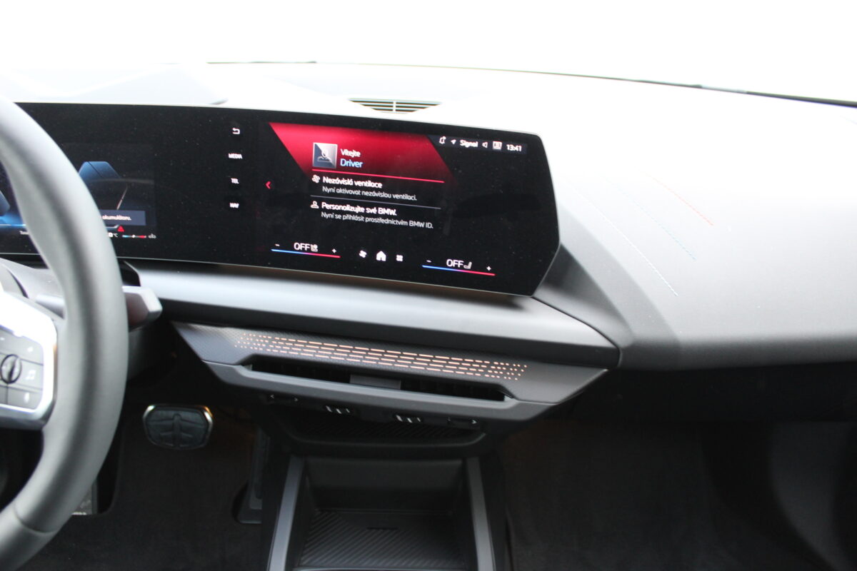 Fotografie vozu - klik pro zvětšení