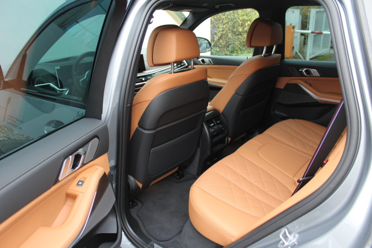 Fotografie vozu - klik pro zvětšení