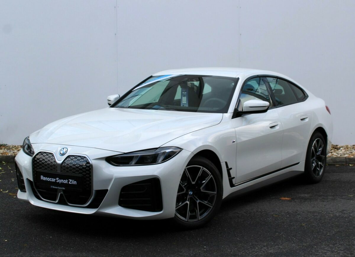 Fotografie vozu - klik pro zvětšení