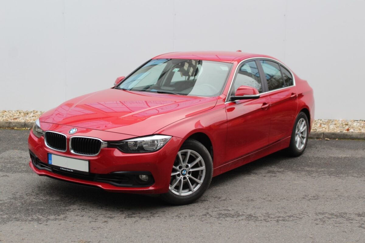 Fotografie vozu - klik pro zvětšení