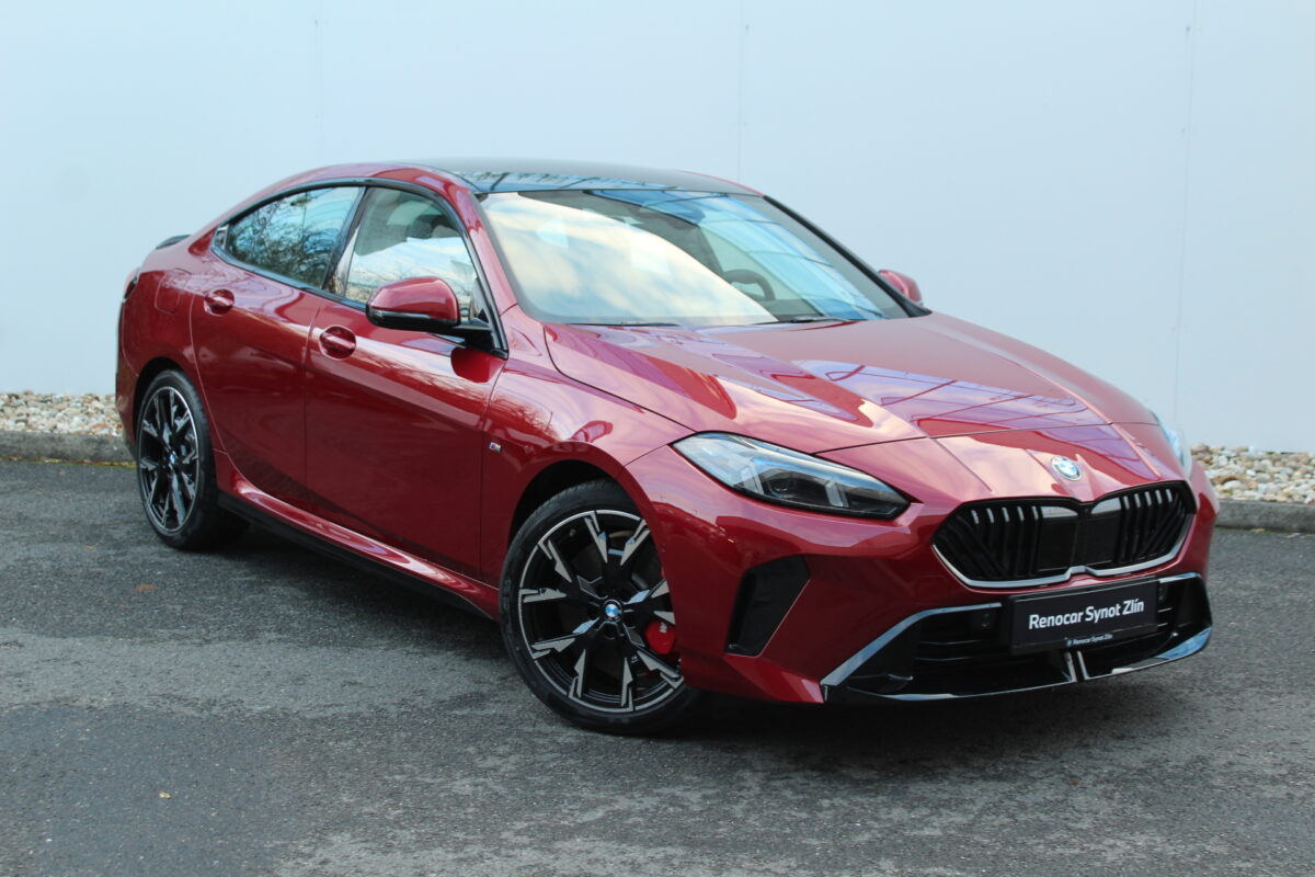 Fotografie vozu - klik pro zvětšení