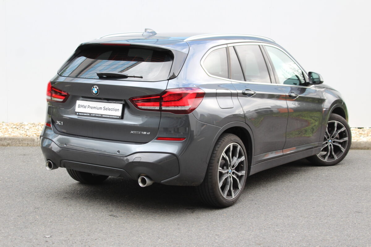 Fotografie vozu - klik pro zvětšení