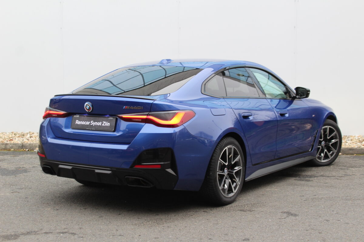 Fotografie vozu - klik pro zvětšení