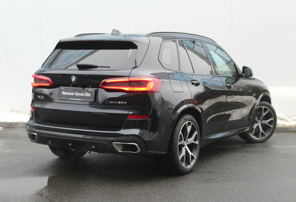 Fotografie vozu - klik pro zvětšení