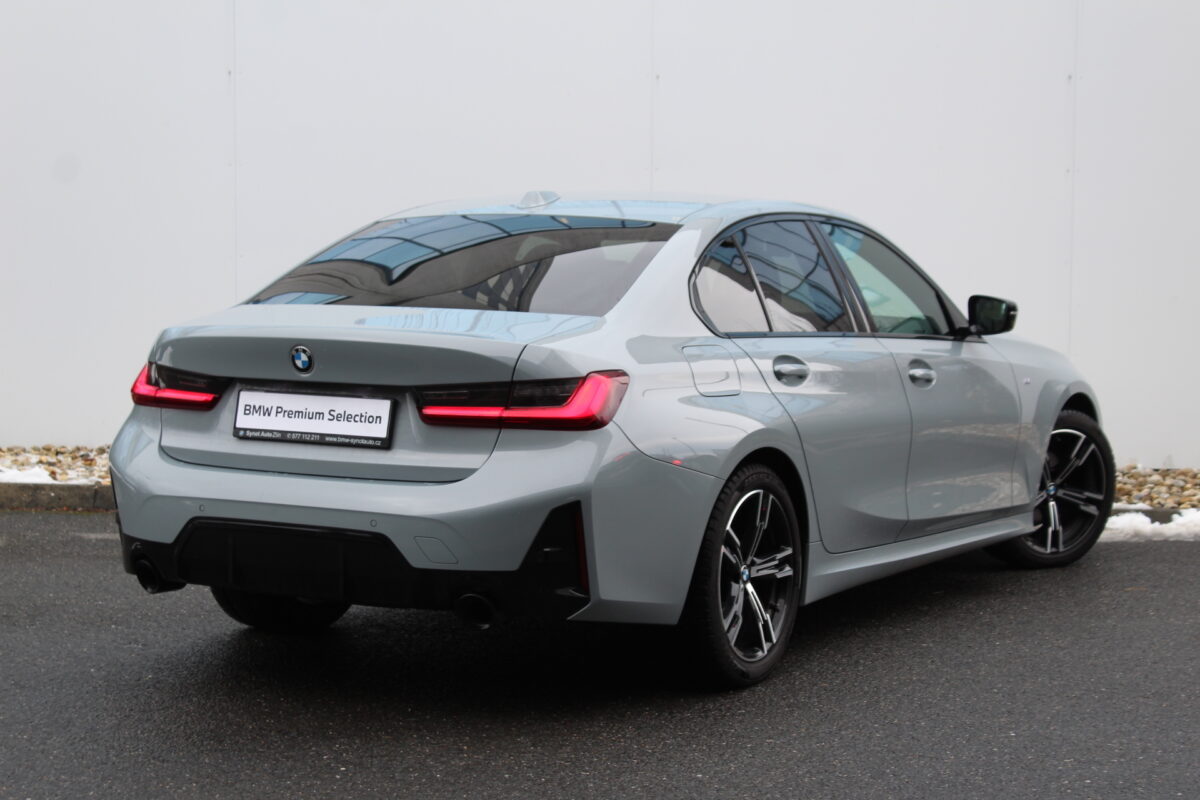 Fotografie vozu - klik pro zvětšení