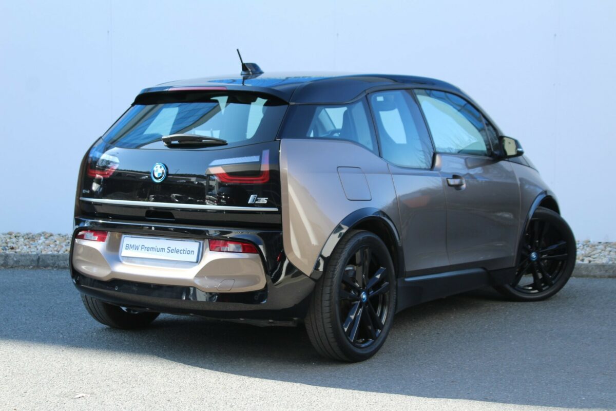 Fotografie vozu - klik pro zvětšení