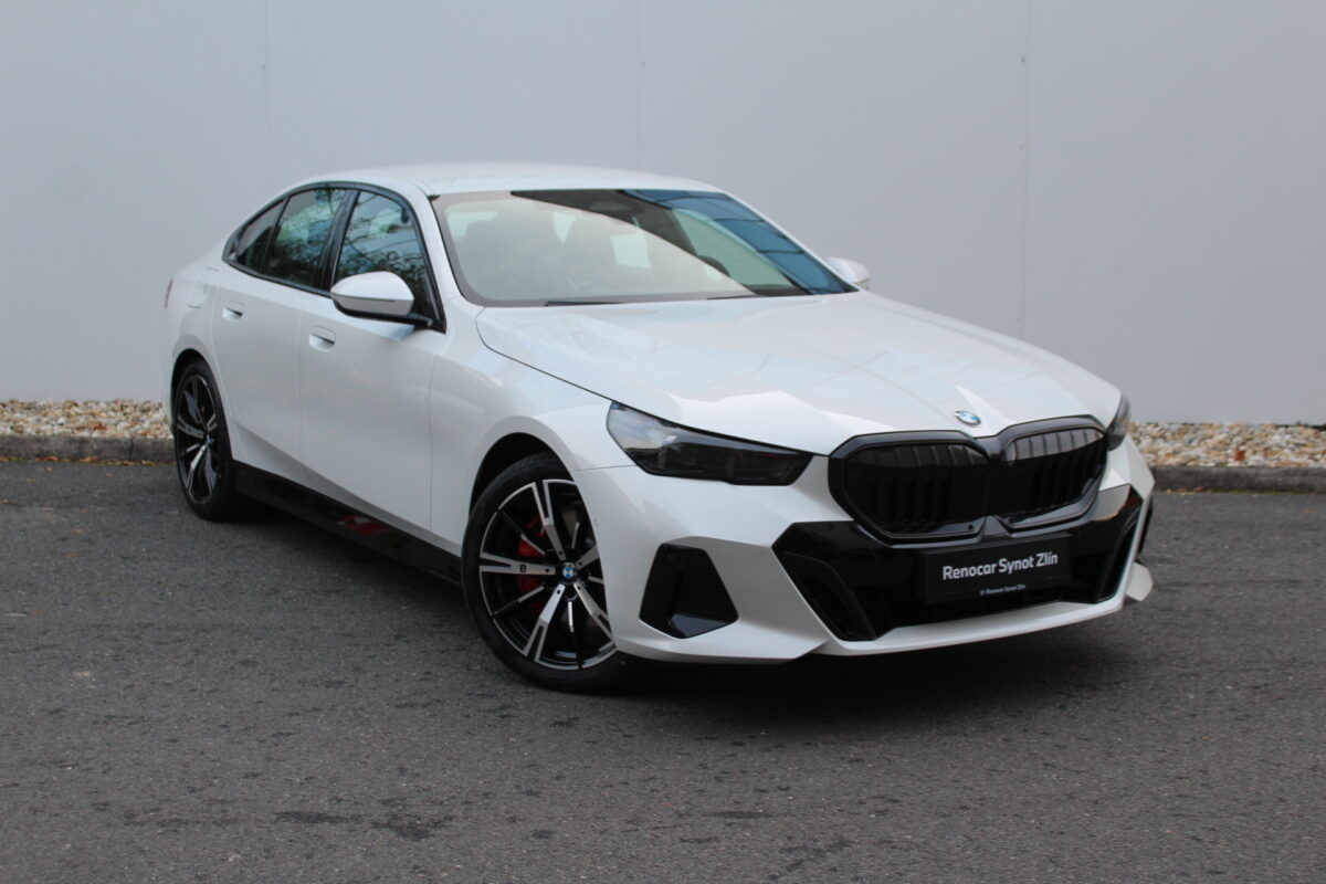 Fotografie vozu - klik pro zvětšení