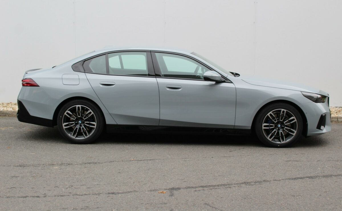 Fotografie vozu - klik pro zvětšení