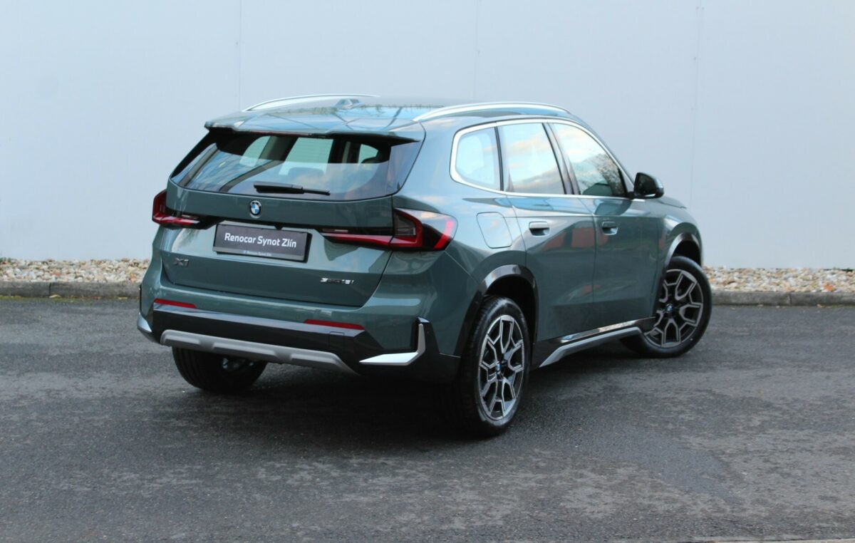 Fotografie vozu - klik pro zvětšení