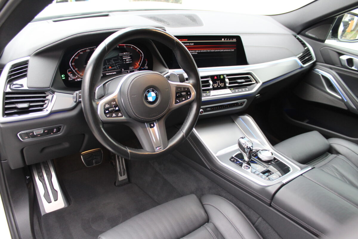 Fotografie vozu - klik pro zvětšení