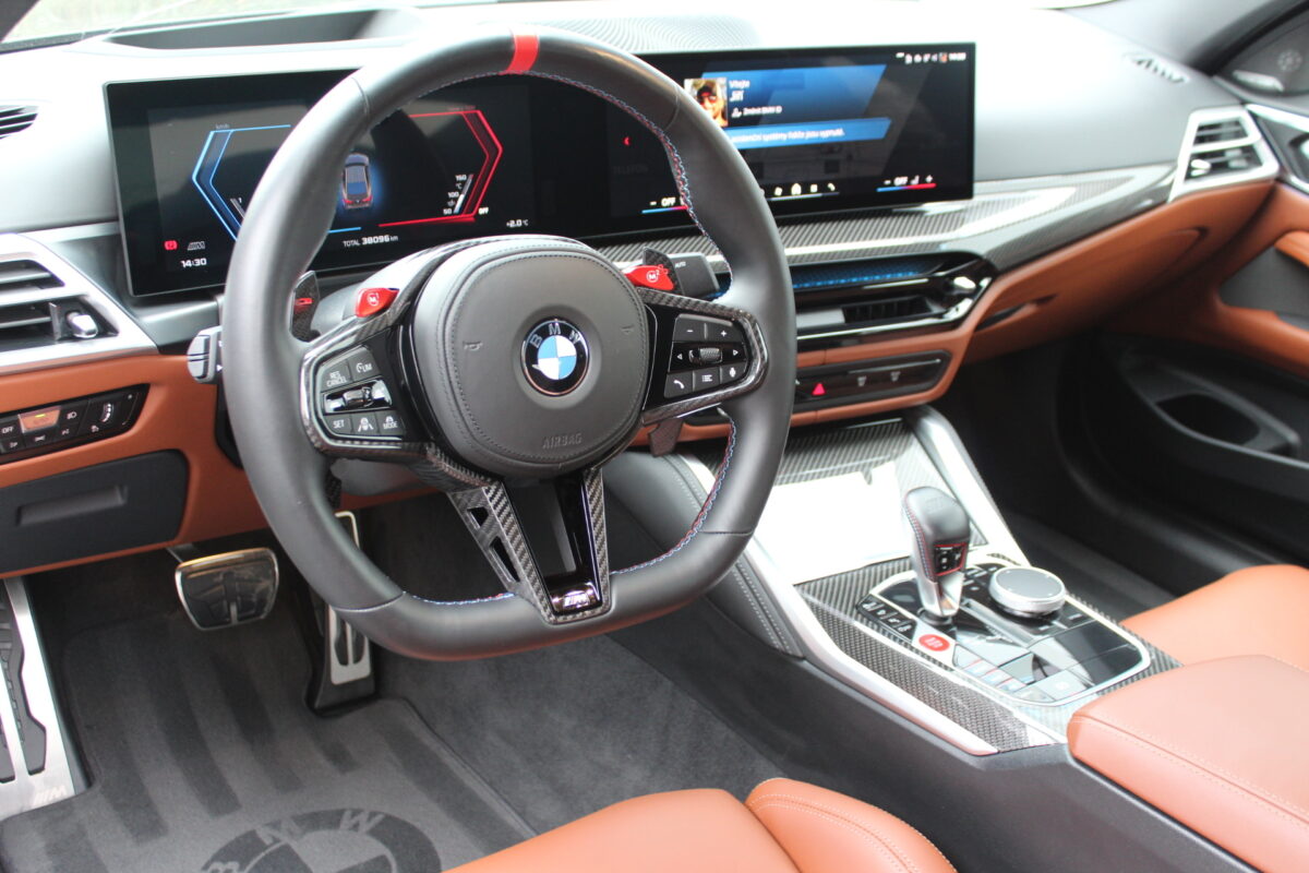 Fotografie vozu - klik pro zvětšení