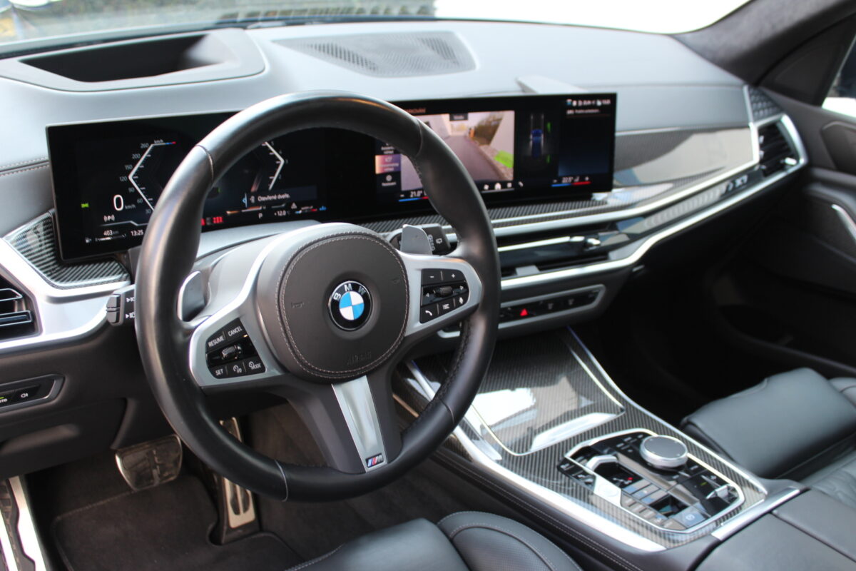 Fotografie vozu - klik pro zvětšení