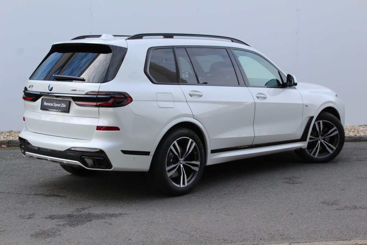 Fotografie vozu - klik pro zvětšení