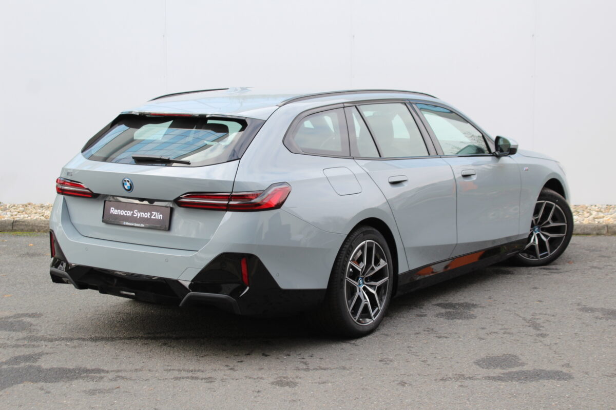 Fotografie vozu - klik pro zvětšení