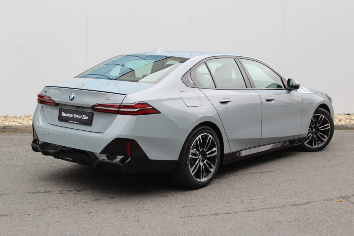 Fotografie vozu - klik pro zvětšení