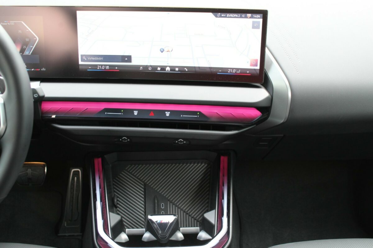 Fotografie vozu - klik pro zvětšení