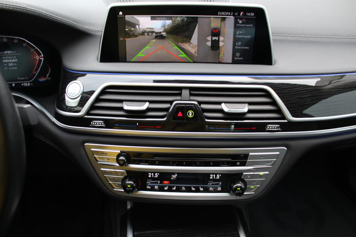 Fotografie vozu - klik pro zvětšení