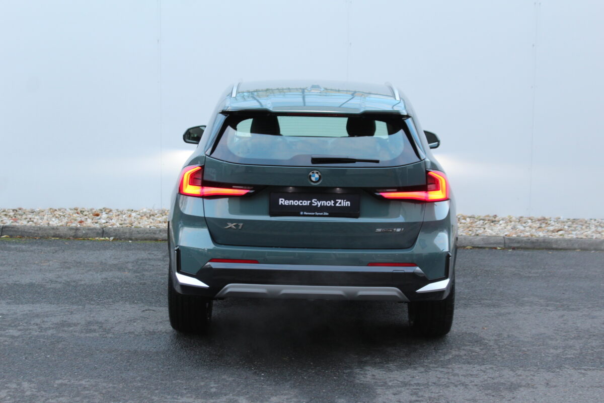 Fotografie vozu - klik pro zvětšení