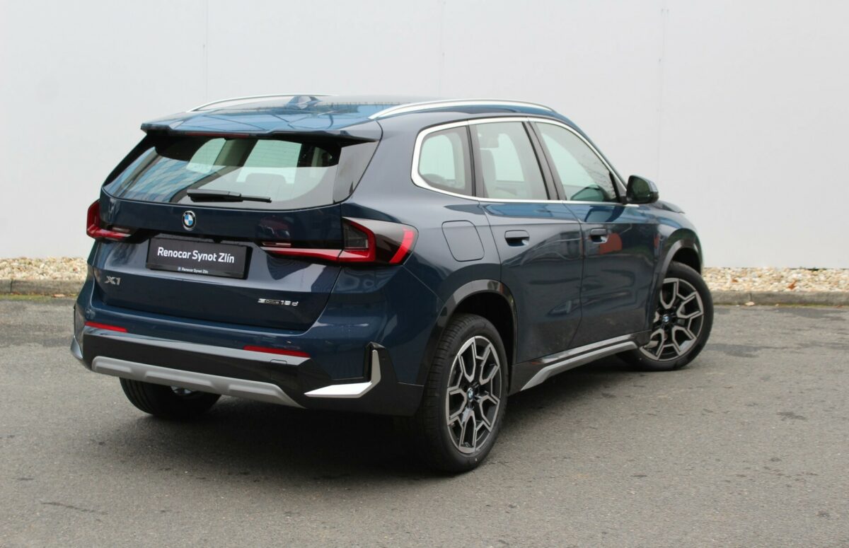 Fotografie vozu - klik pro zvětšení