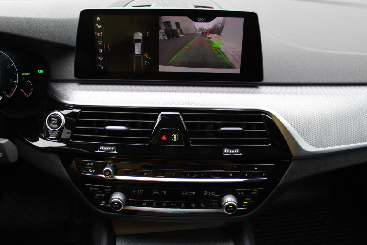 Fotografie vozu - klik pro zvětšení