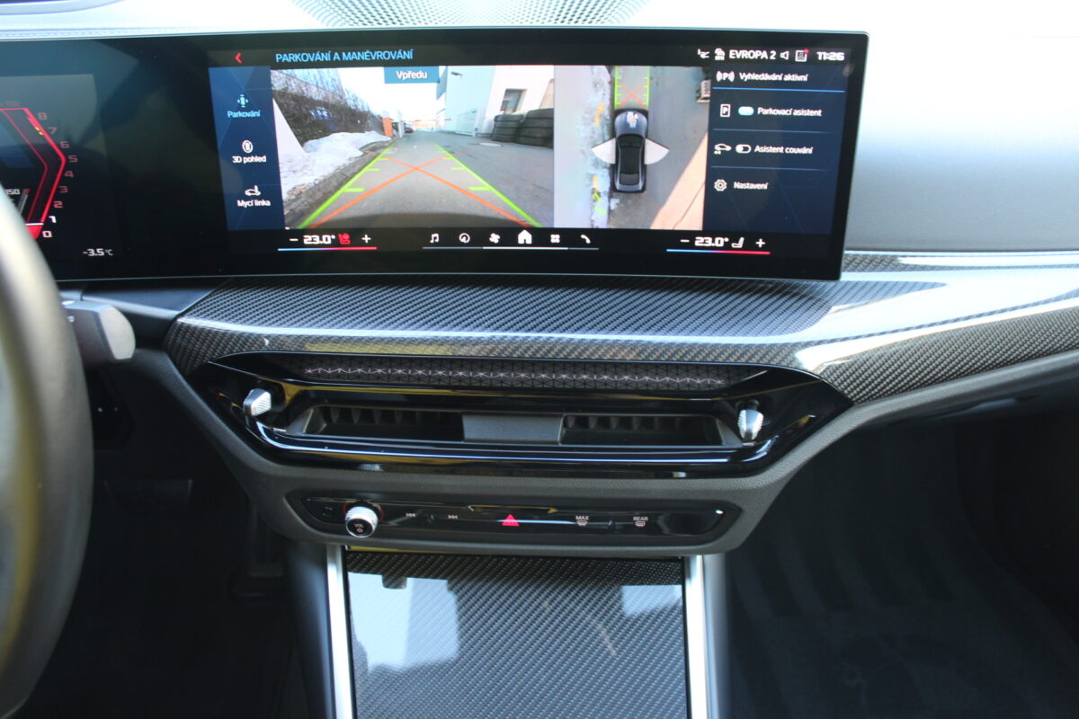 Fotografie vozu - klik pro zvětšení