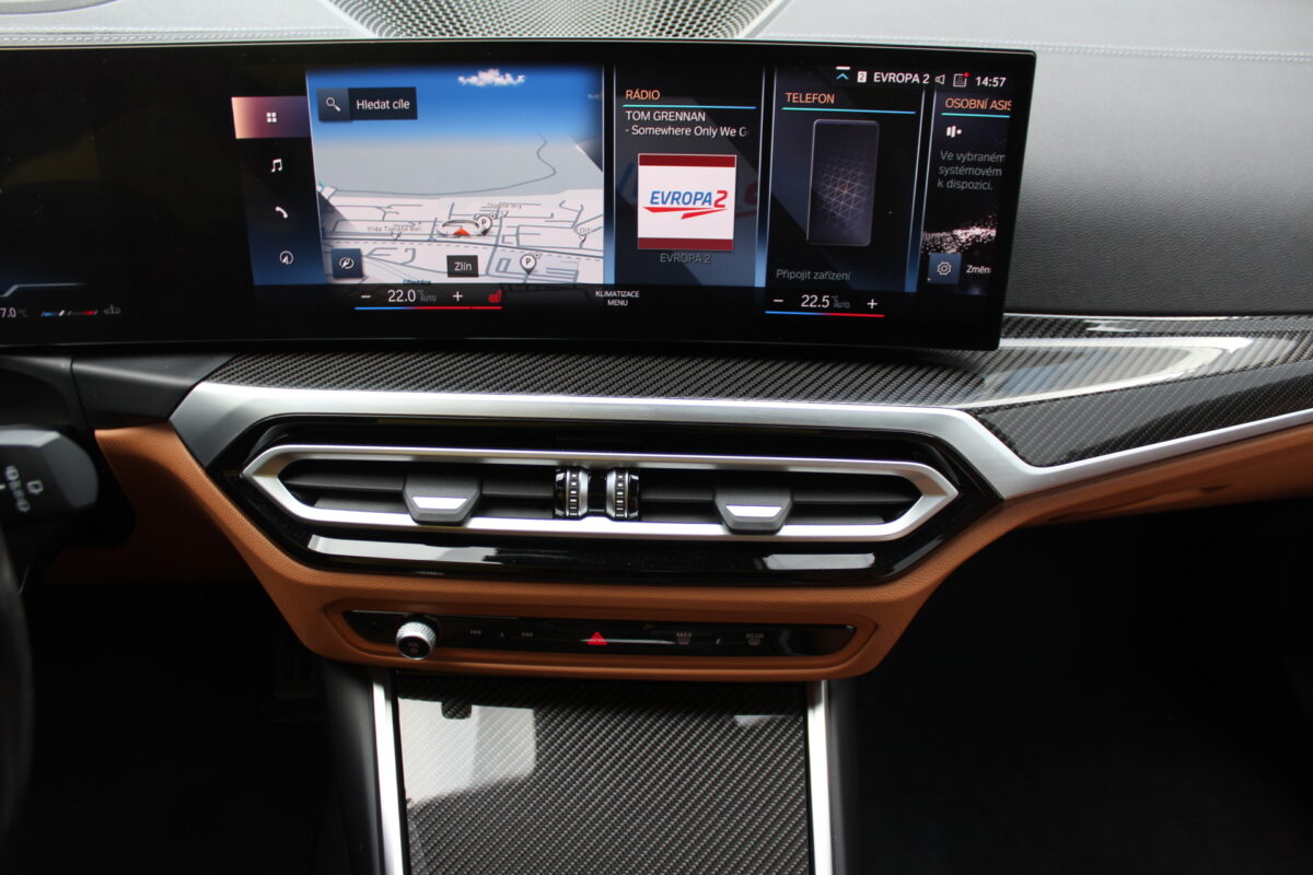 Fotografie vozu - klik pro zvětšení