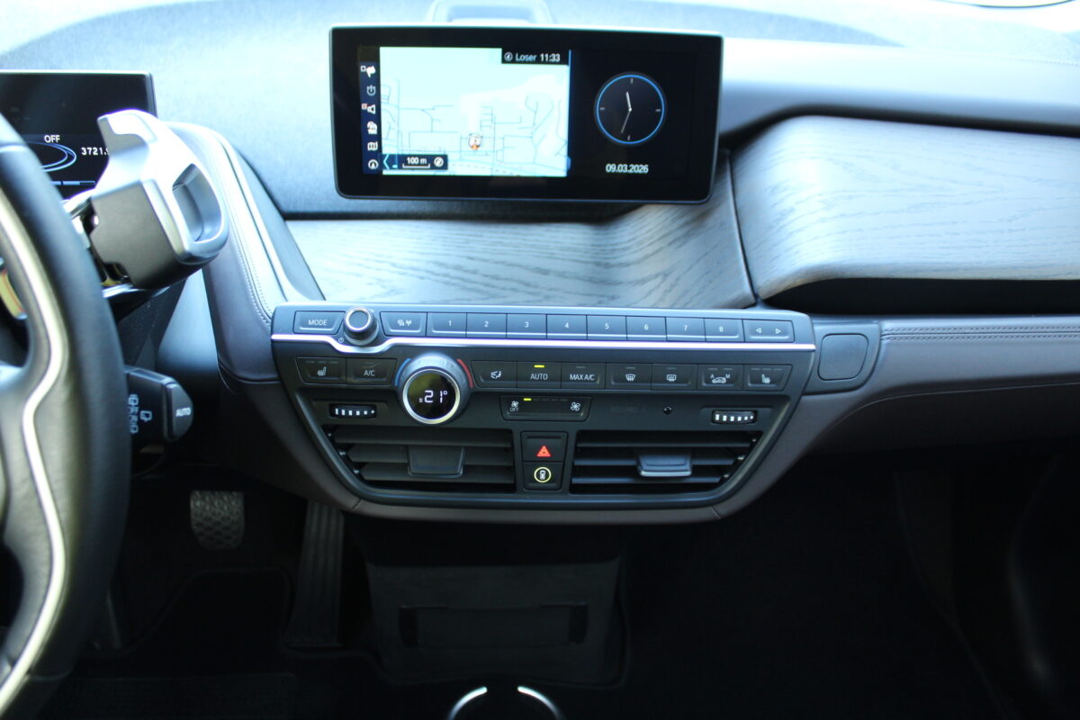 Fotografie vozu - klik pro zvětšení