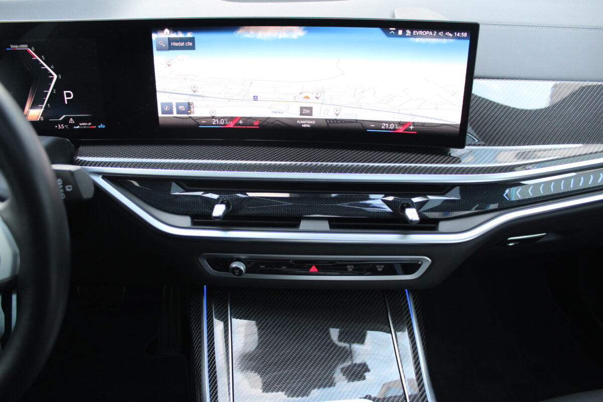 Fotografie vozu - klik pro zvětšení