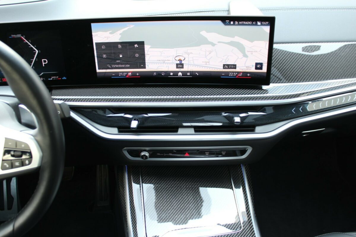 Fotografie vozu - klik pro zvětšení