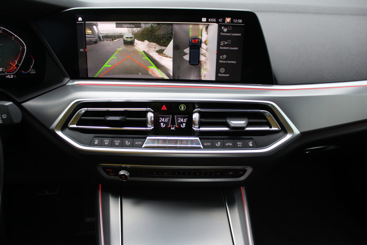 Fotografie vozu - klik pro zvětšení