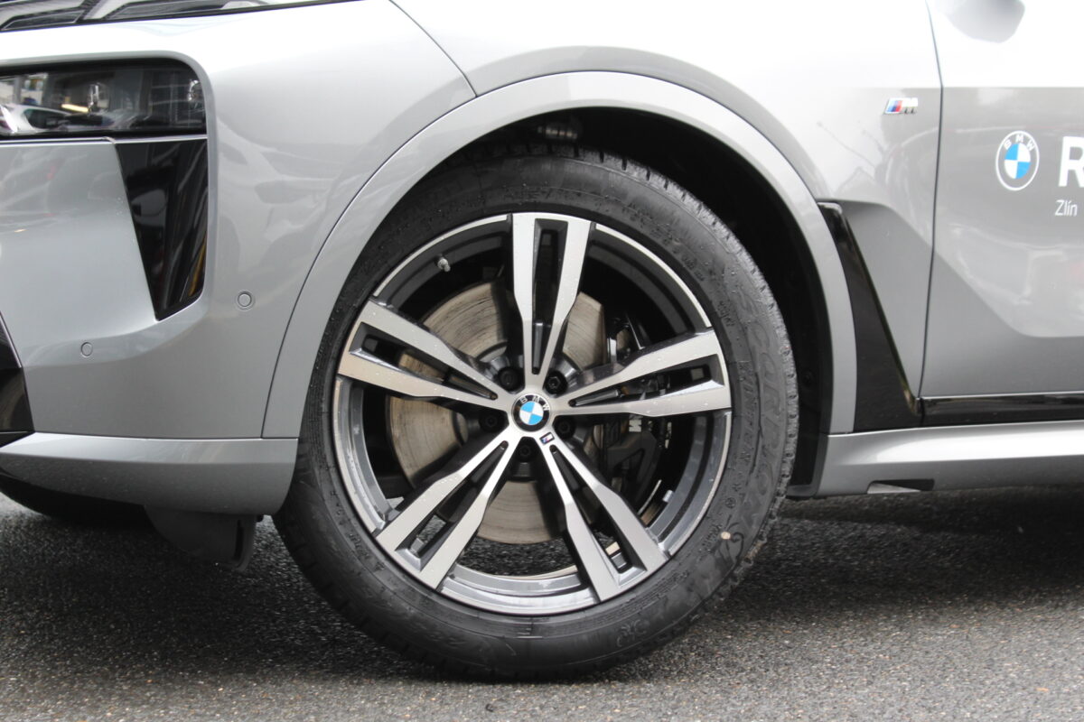 Fotografie vozu - klik pro zvětšení