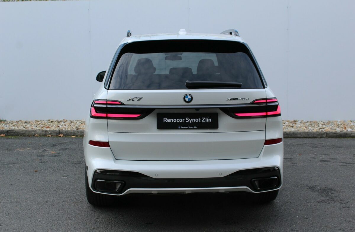 Fotografie vozu - klik pro zvětšení