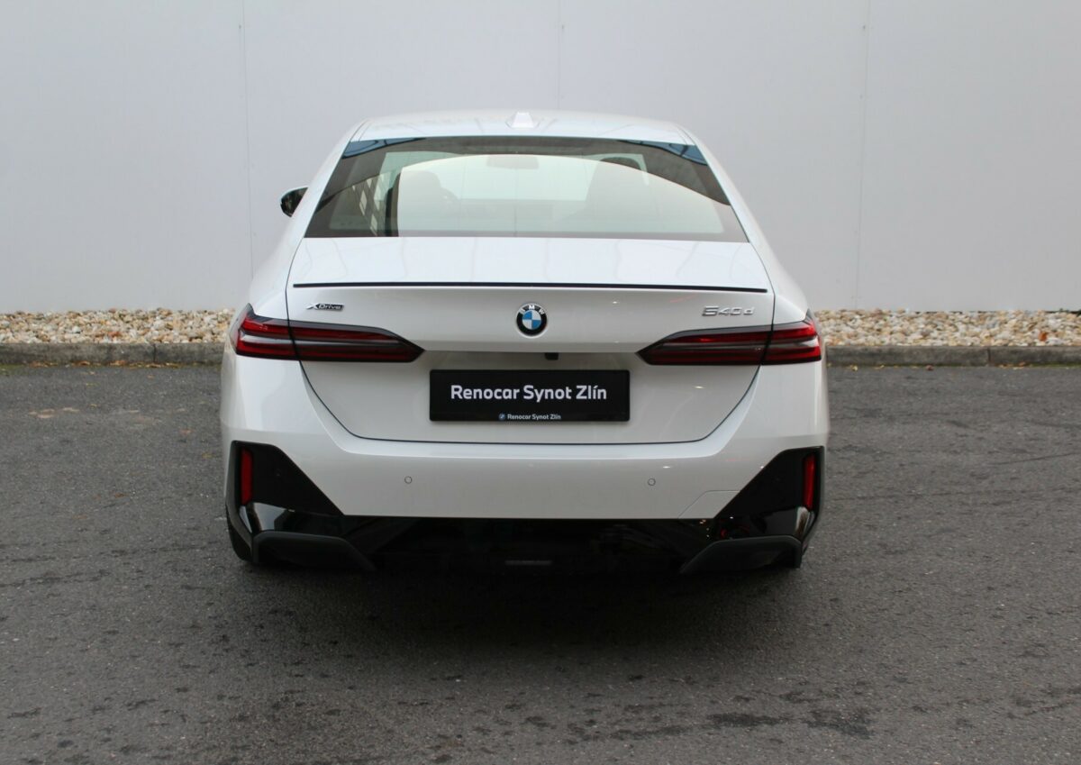 Fotografie vozu - klik pro zvětšení