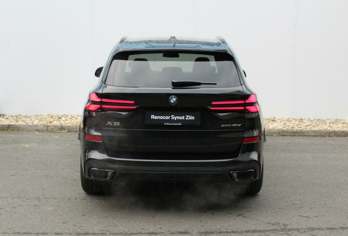 Fotografie vozu - klik pro zvětšení