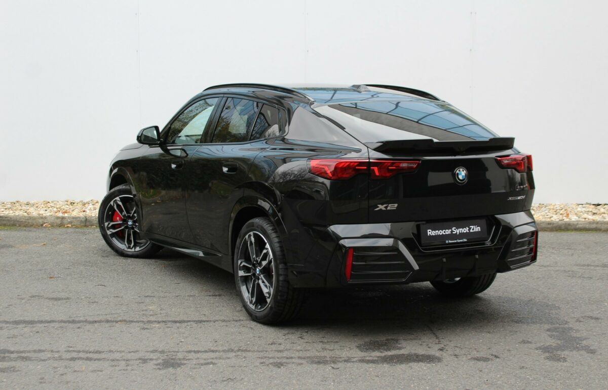 Fotografie vozu - klik pro zvětšení