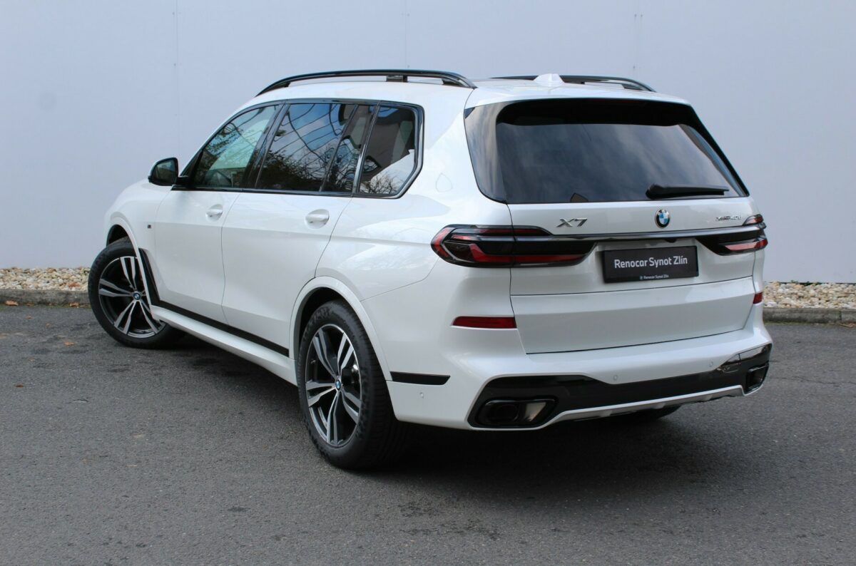 Fotografie vozu - klik pro zvětšení