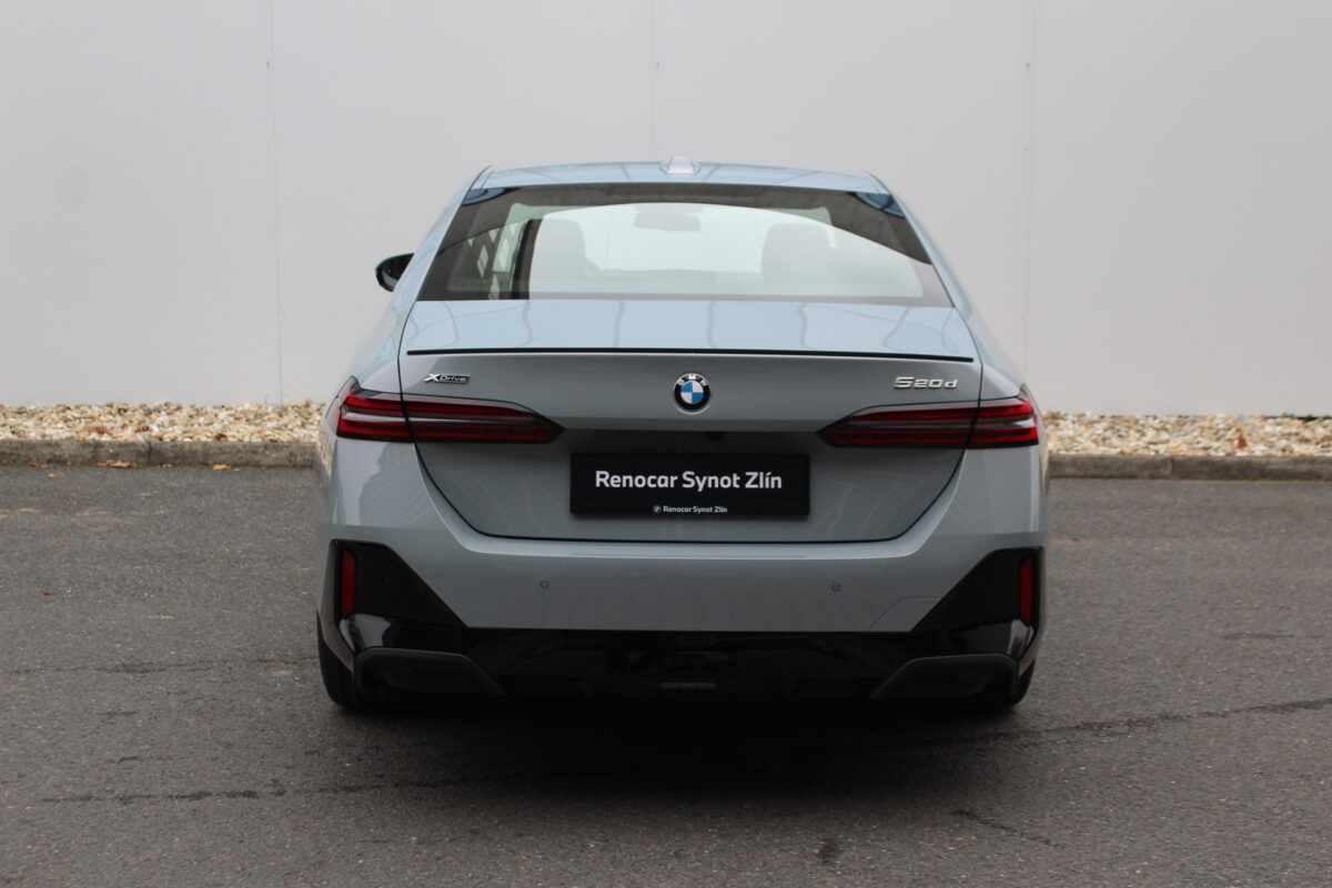 Fotografie vozu - klik pro zvětšení