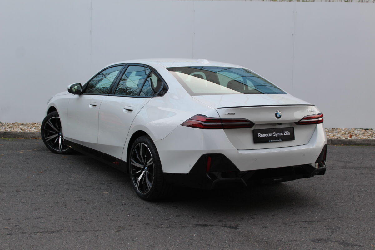 Fotografie vozu - klik pro zvětšení