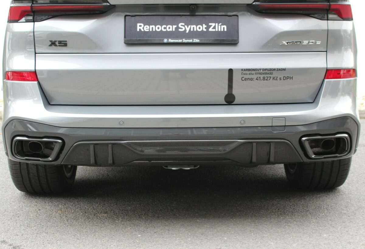 Fotografie vozu - klik pro zvětšení